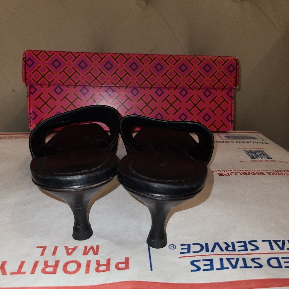 Tory Burch Designer Everly Kitten Heel Black Slide Sandals Gold Logo 8 - Picture 4 of 11